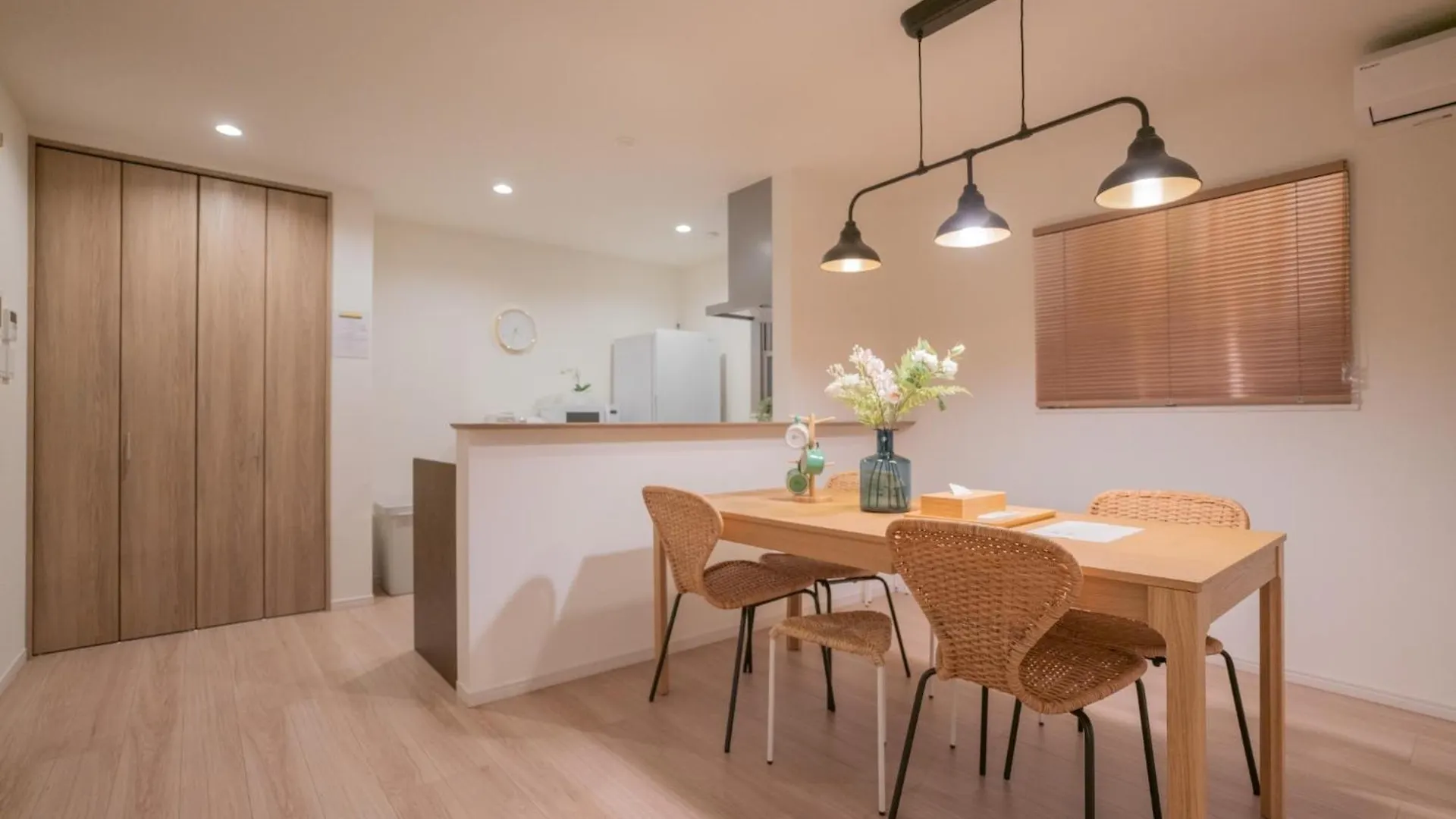 Luxury 4 Bedroom Apartment - Vacation Stay 18460 Osaka 0*,
